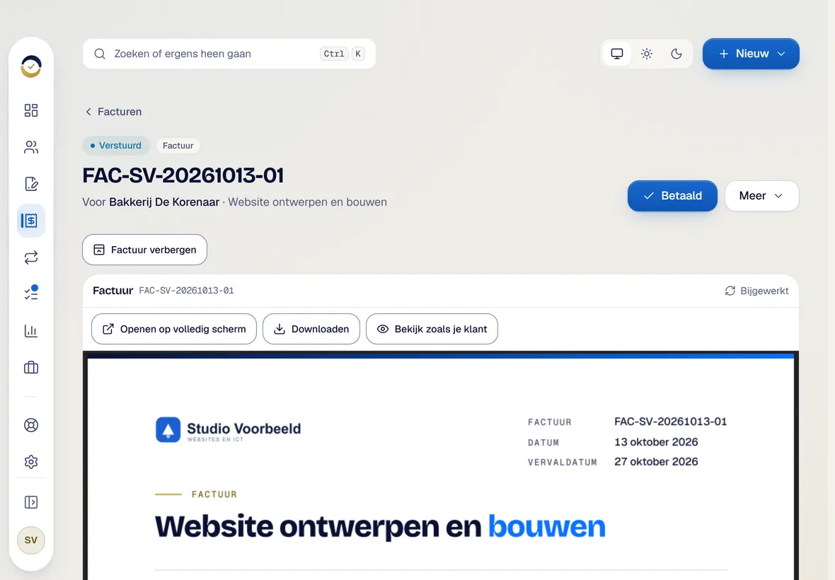 De factuur in Avsaro op een tablet, met de pdf zoals je klant hem krijgt.