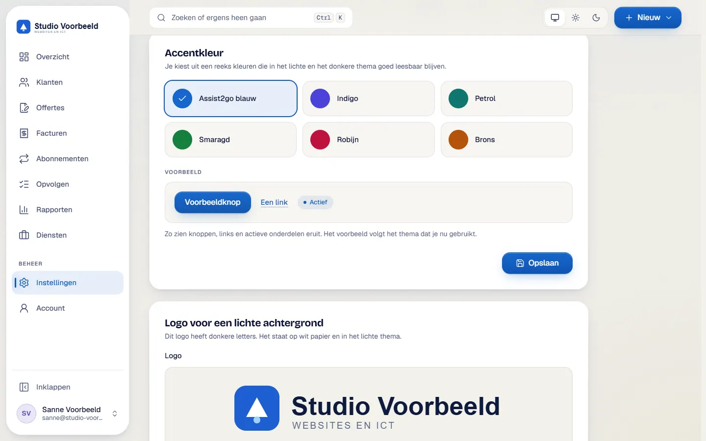 Het instellingenscherm voor huisstijl met logo's, accentkleuren en een voorbeeld. Zo zie je meteen hoe je documenten eruitzien.